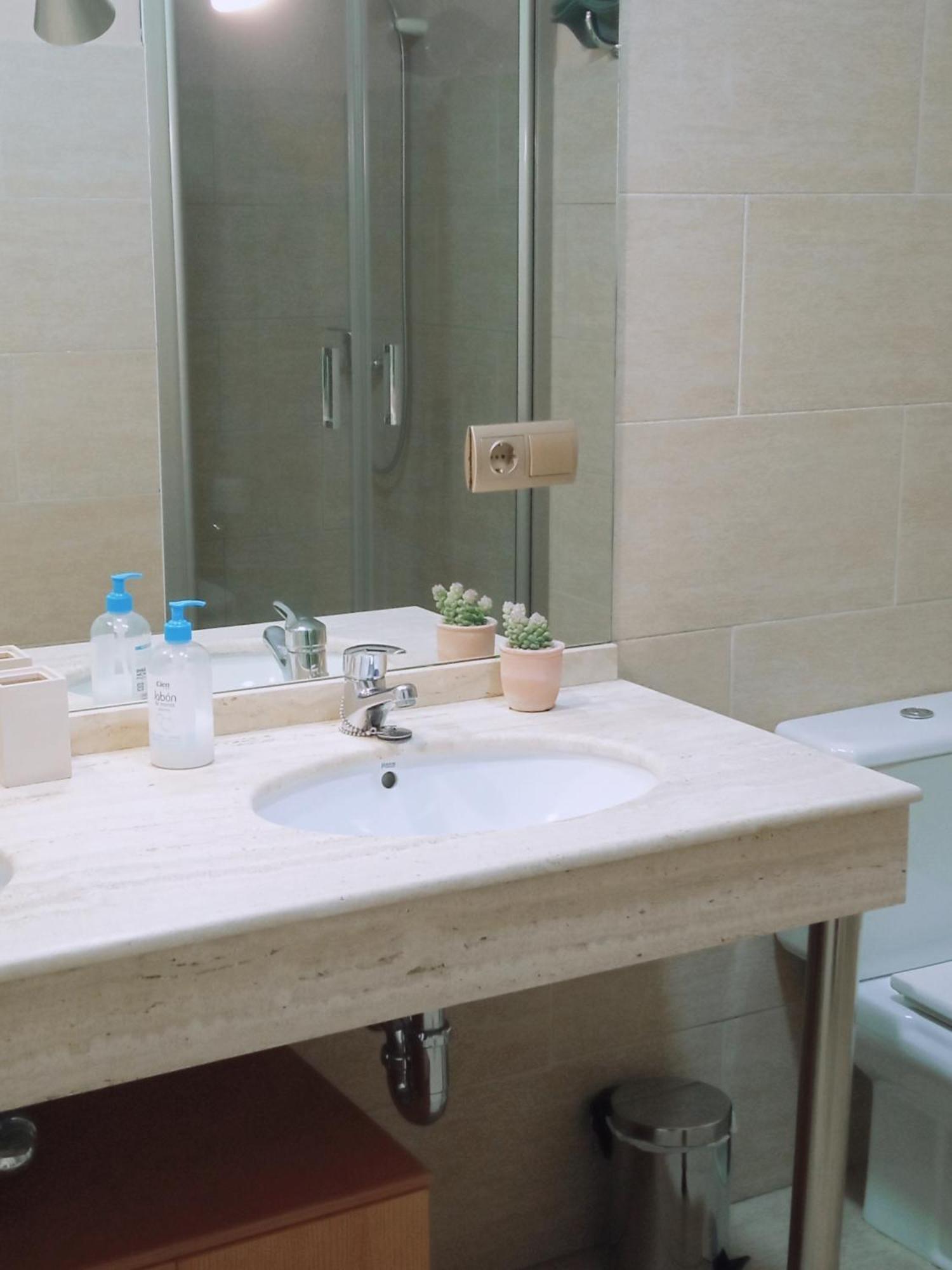 Apto La Almena 2 Junto A Plaza Mayor,2 Habitaciones,Parking Gratuito Caces Eksteriør billede